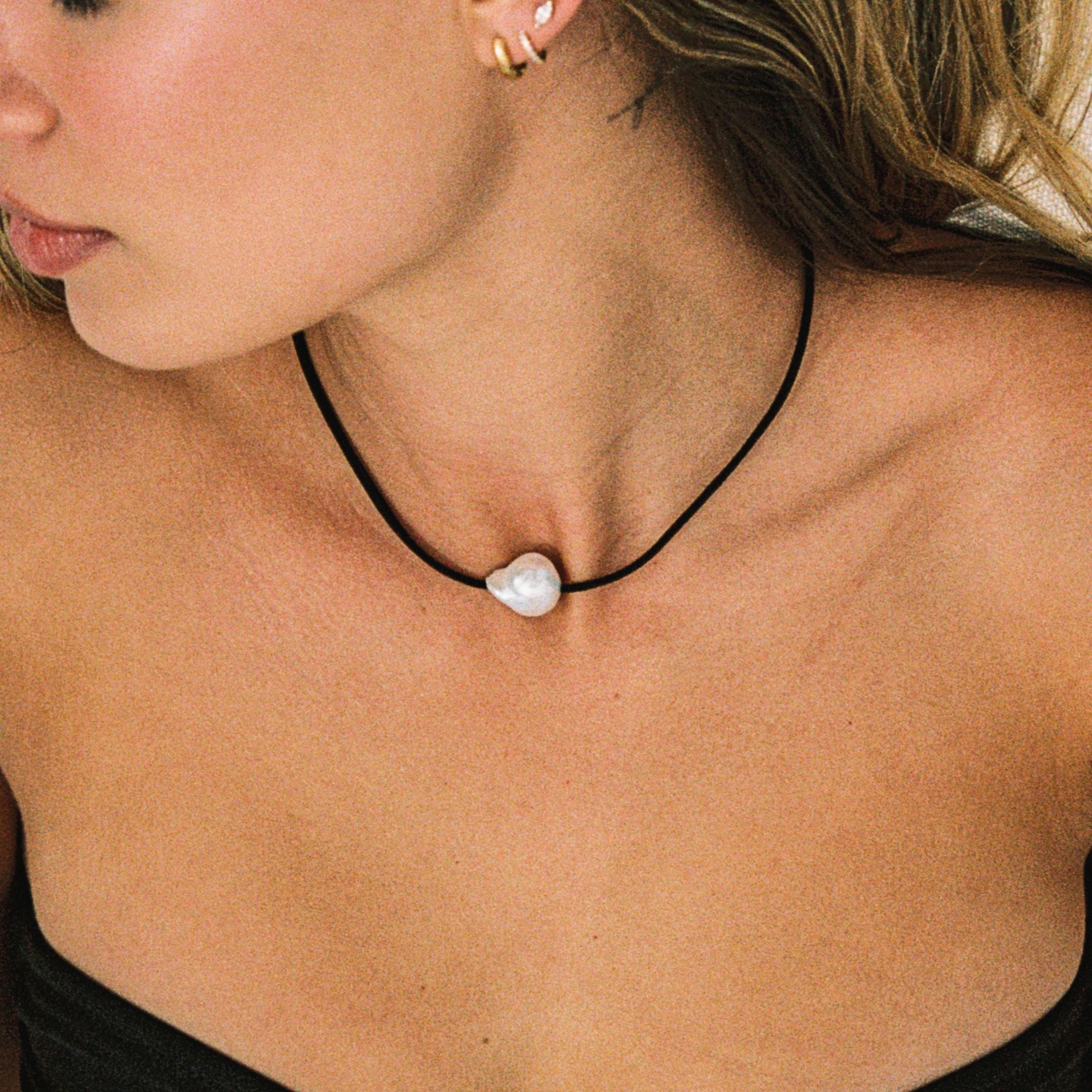 Rope Pearl Choker
