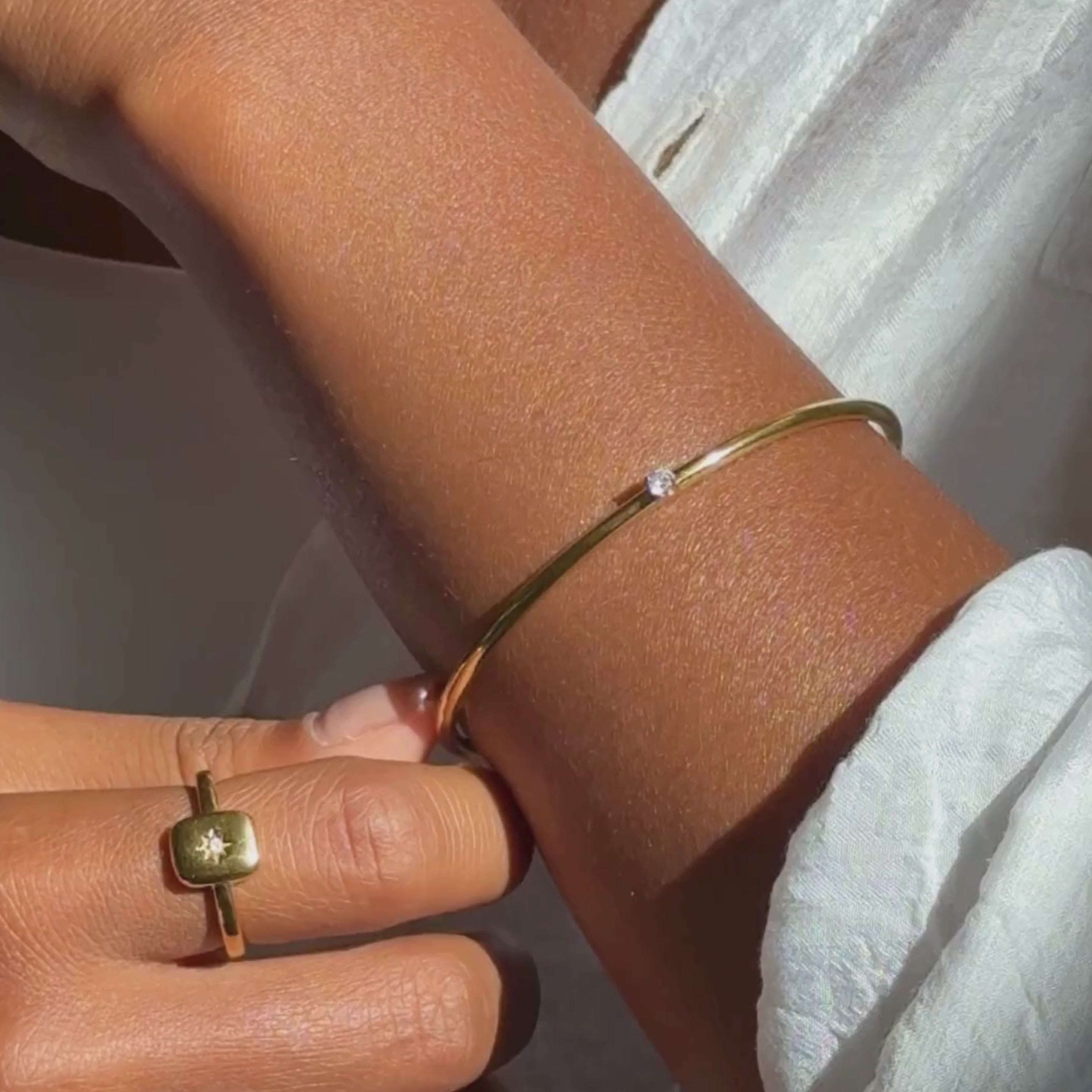 Thin Solar Cuff